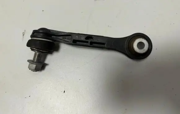 BMW 5 G30 G31 G38 Rear anti-roll bar/stabilizer link 6861482