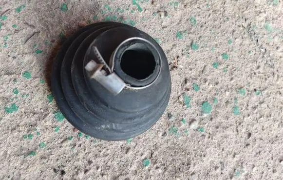 BMW 3 E30 Driveshaft outer CV joint boot 