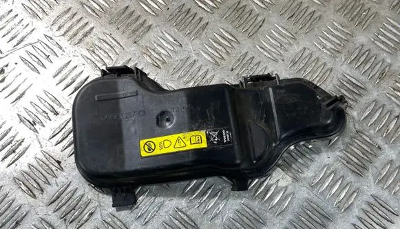 Volvo S80 Headlight/headlamp dust cover T4UVA