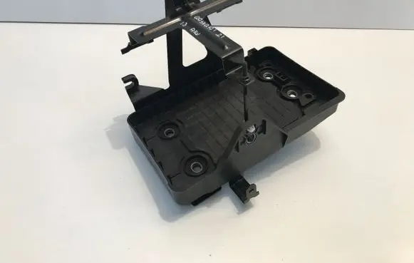 Battery box tray