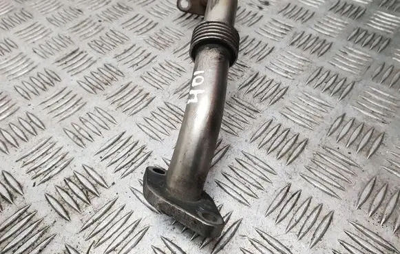 Volkswagen PASSAT B4 EGR valve line/pipe/hose