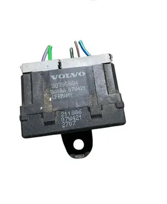 Volvo XC70 Seat heating relay 30795504 211886 07W421