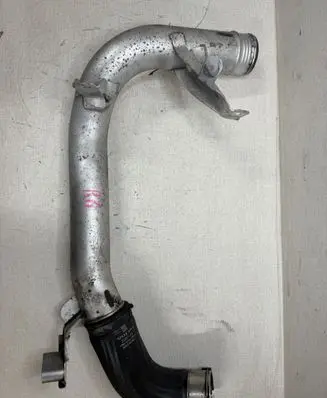 Volvo XC60 Intercooler hose/pipe 31370288 3157743