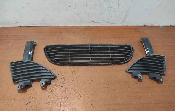 Mitsubishi Space Star Front bumper lower grill MR913228