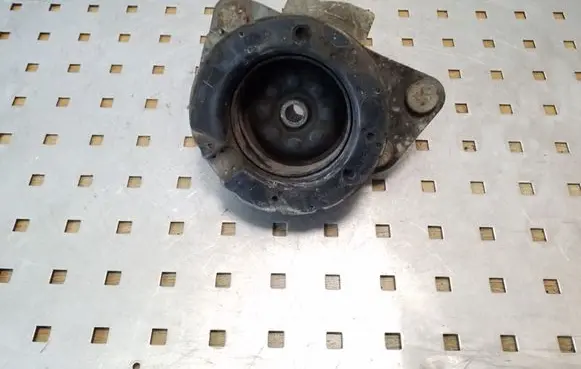 Jeep Cherokee III KJ Coil spring mount 