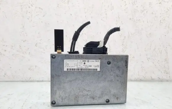Audi A6 S6 C6 4F Bluetooth control unit module 4E0862335