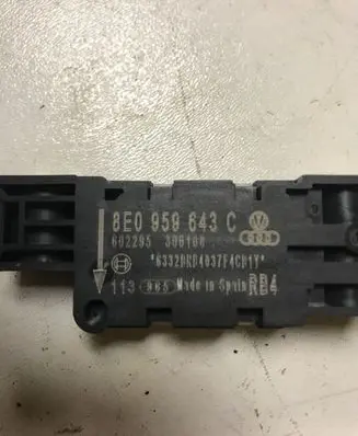 Audi A4 S4 B7 8E 8H Airbag deployment crash/impact sensor 8E0959643C