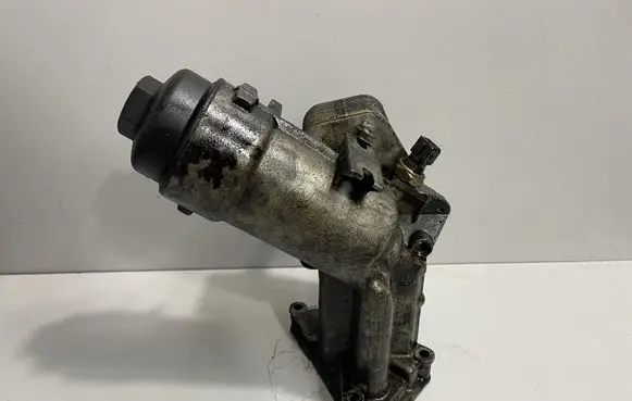 BMW X3 E83 Engine oil radiator 7787072
