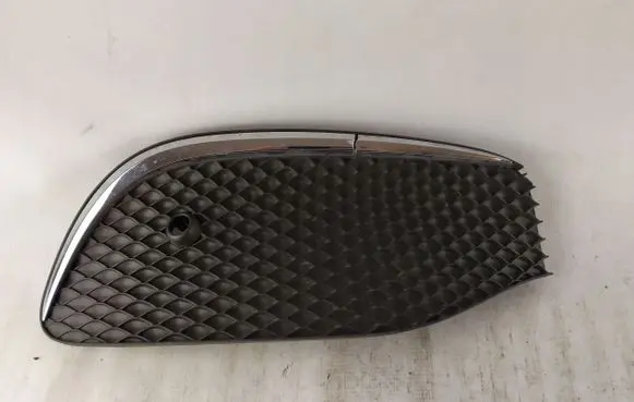 Mercedes-Benz E W213 Front bumper lower grill A2138850822