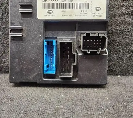 Audi A8 S8 D3 4E Comfort/convenience module 4E0907289 4E0910289B 5DK00843207