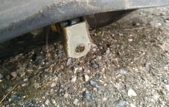 Nissan Almera N16 Front door check strap stopper 