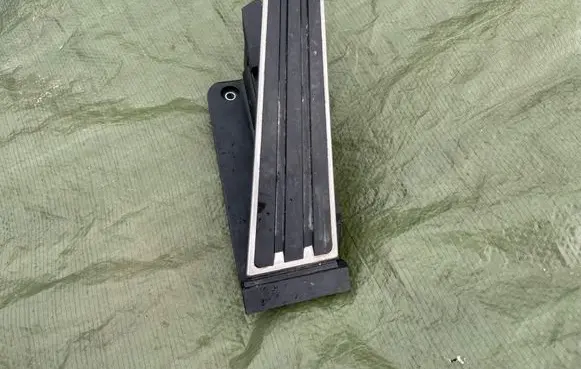 Porsche Panamera (970) Accelerator throttle pedal 97042302101 6PV00879223