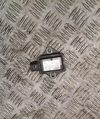 Audi A4 S4 B6 8E 8H ESP acceleration yaw rate sensor 8e0907637a