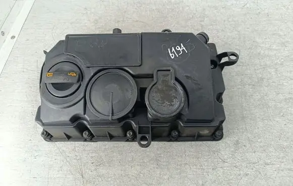 Volkswagen Touran I Rocker cam cover 