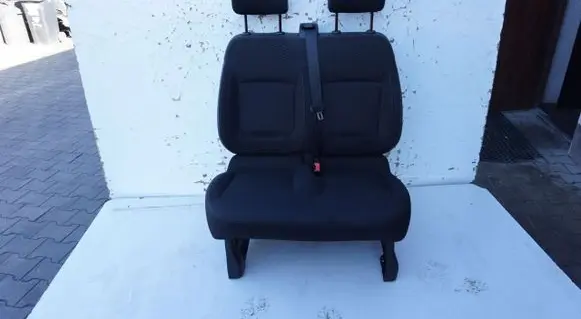 Opel Vivaro Front passenger seat FOTELSTELARZKANAPA