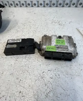 Renault Master II Engine control unit/module 1039S07296 8200442263 8200311550