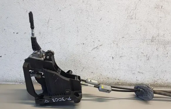 Peugeot 3008 I Gear shifter/selector 
