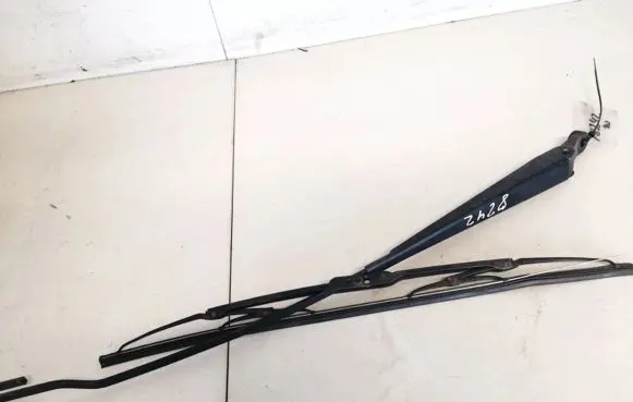 Ford Mondeo MK II Front wiper blade arm 93bg1752602c