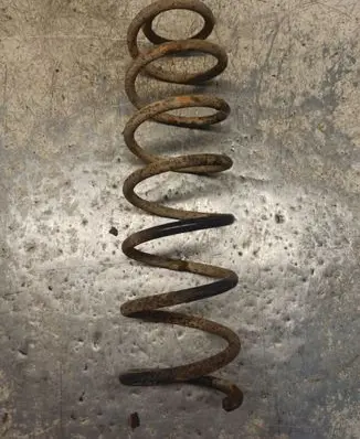 Audi A4 S4 B5 8D Rear coil spring