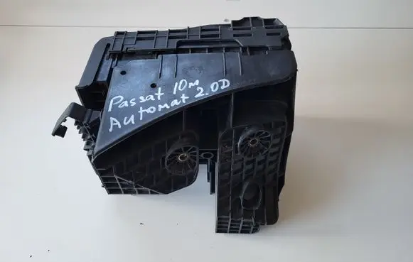 Volkswagen PASSAT B7 Fuse box set