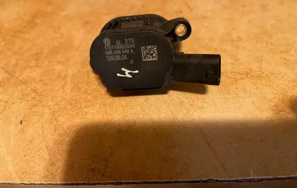 Skoda Karoq Other devices 04E906048A