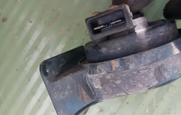 Audi A6 S6 C5 4B Horn signal 0032018 CH2139