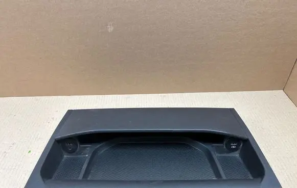 Iveco Daily 6th gen Front trunk storage compartment 5802074545
