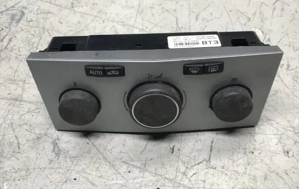 Opel Zafira B Climate control unit 13274229