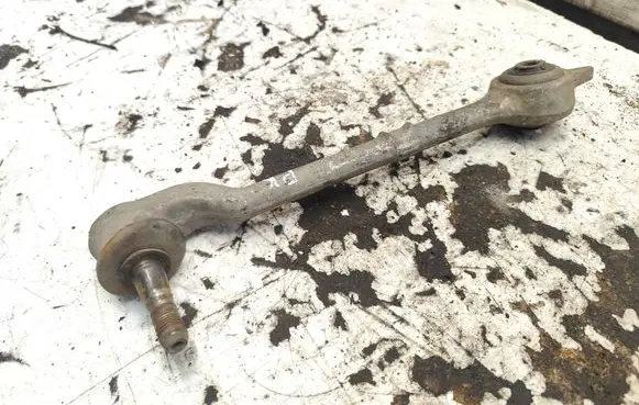 BMW 5 E39 Front lower control arm/wishbone
