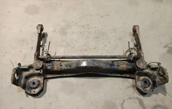 Peugeot Expert Rear subframe 