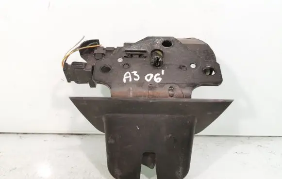 Audi A3 S3 8P Tailgate/trunk/boot lock/catch/latch 8P4827520