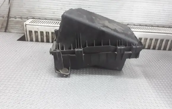 Skoda Octavia Mk1 (1U) Air filter box 1J0129620