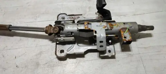 Steering wheel axle set