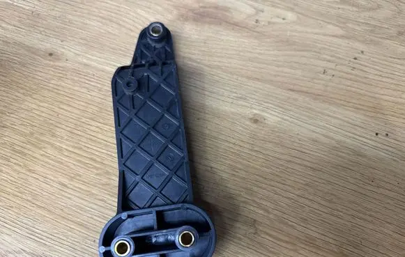 Volvo XC90 Accelerator throttle pedal bracket 74111800