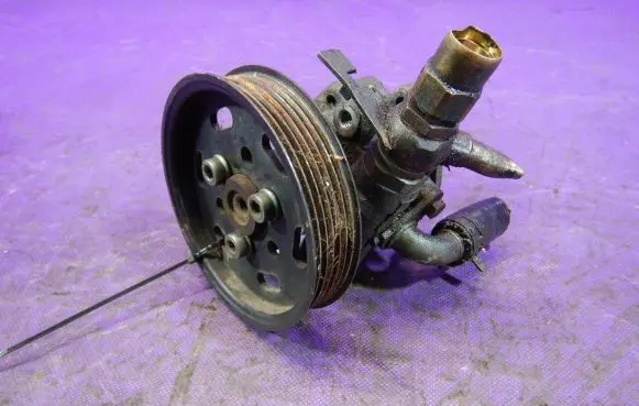 Seat Toledo II (1M) Power steering pump 1J0422154B
