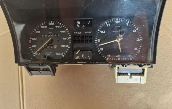 Volkswagen Golf II Speedometer (instrument cluster) 191919033ES 191919059 CE1