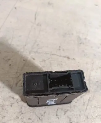 Fog light switch