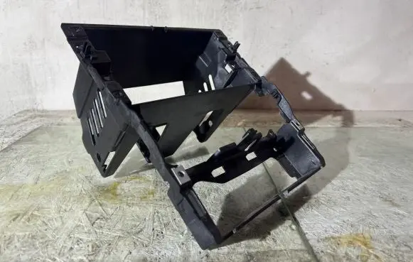 Ford Galaxy Radio/GPS head unit trim 