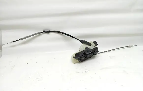 Citroen DS5 Front door lock 9686919280