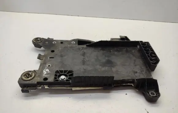 Battery tray