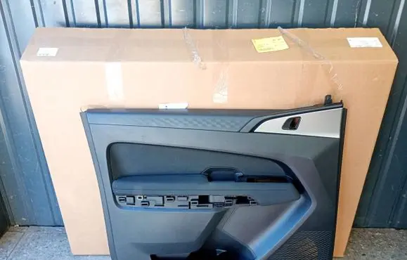 Volkswagen Amarok II Front door card panel trim n1xb-p23943-aa
