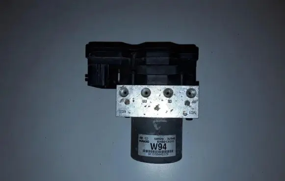 KIA Sportage ABS Pump 589203U940