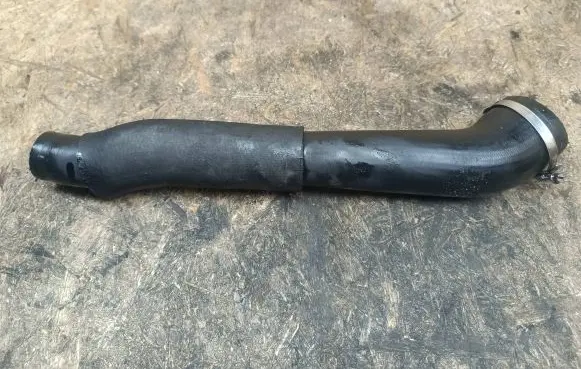 Ford Focus Intercooler hose/pipe