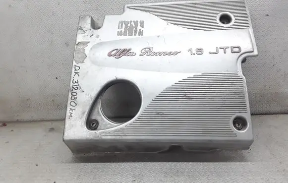 Alfa Romeo 156 Engine cover (trim)