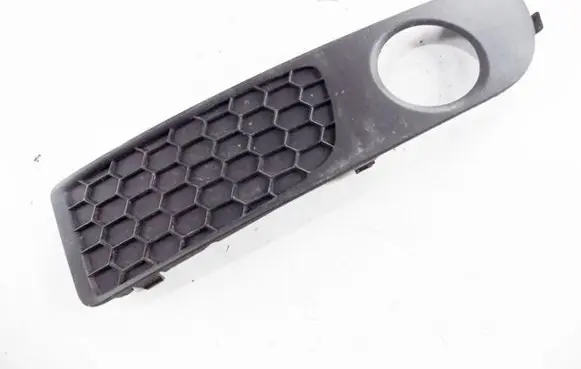 Volvo S80 Front bumper lower grill