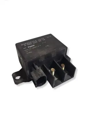 Mercedes-Benz ML W163 Charging relay A0025423819 V23132A2001X14
