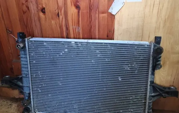 Volvo V70 Coolant radiator 