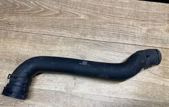 Land Rover Range Rover Sport L494 Engine coolant pipe/hose CPLA8D033CB CV1KA