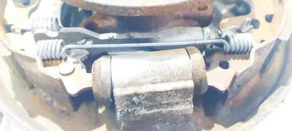 Toyota Aygo AB40 Handbrake/parking brake pads 