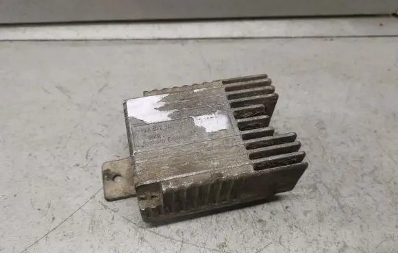 Coolant fan relay